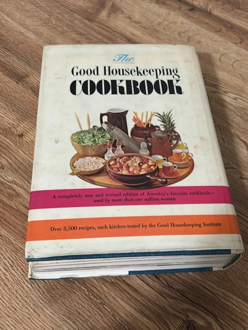 Vintage The Good Housekeeping Cookbook Harcourt, Brace & World Edition 1963